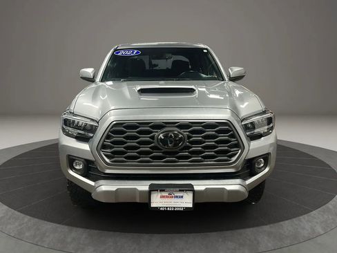 Used 2023 Toyota Tacoma TRD Sport image 7