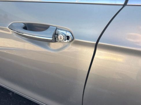 Used 2015 Ford Fusion Titanium FWD image 7