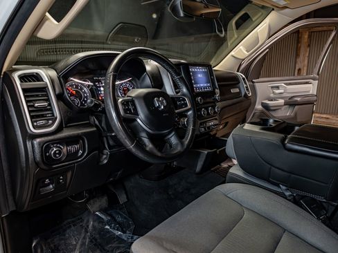 Used 2019 RAM 1500 Big Horn image 12