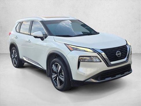Used 2023 Nissan Rogue SL w/ SL Premium Package FWD image 3