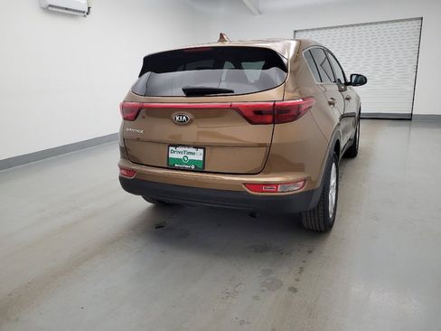 Used 2017 Kia Sportage LX image 7