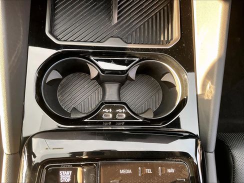 Used 2024 BMW 530i image 36