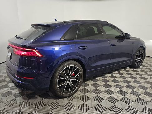 Used 2022 Audi Q8 Prestige w/ Prestige Package AWD/4WD image 4