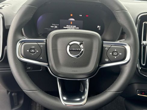 Certified 2024 Volvo C40 P8 Recharge Ultimate w/ Protection Package Premier image 27