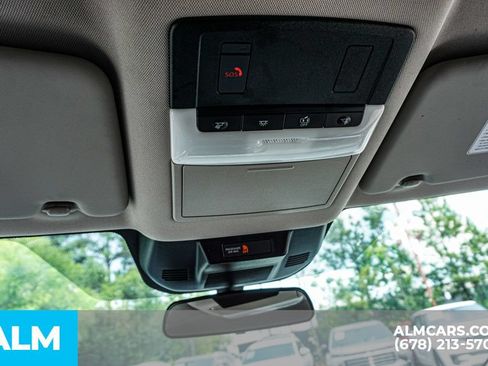 Used 2025 Nissan Rogue SV FWD image 32