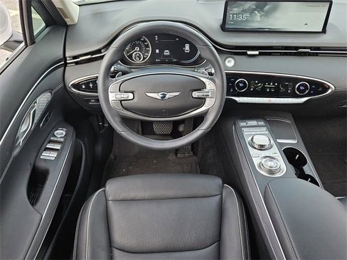 Used 2025 Genesis GV70 2.5T w/ Advanced Package image 7