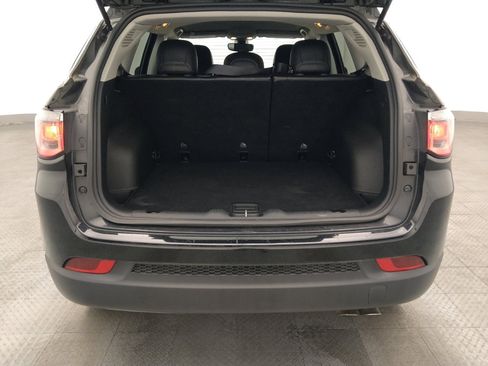 Used 2018 Jeep Compass Limited AWD/4WD image 29