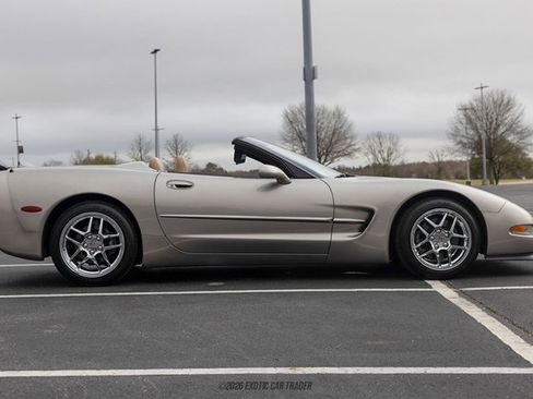 Used 1999 Chevrolet Corvette Convertible w/ Memory Pkg image 9