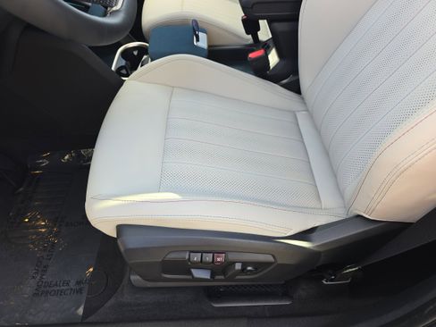 Certified 2025 MINI Cooper Countryman S w/ Comfort Package Max image 18