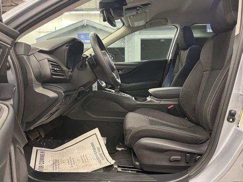 Certified 2025 Subaru Outback Premium w/ Popular Package #1A image 11