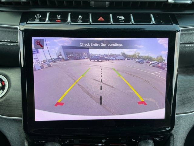 Used 2024 Jeep Grand Cherokee Limited w/ Trailer Tow Package AWD/4WD image 32