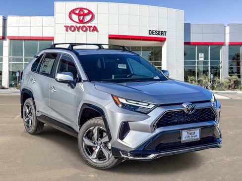 New 2025 Toyota RAV4 SE image 1