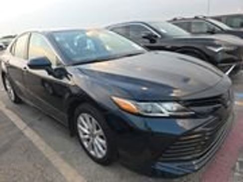 Used 2020 Toyota Camry LE FWD image 2