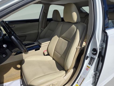 Used 2014 Lexus ES 350 w/ Premium Package image 14