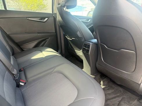 Used 2023 Kia Niro EX Touring FWD image 26