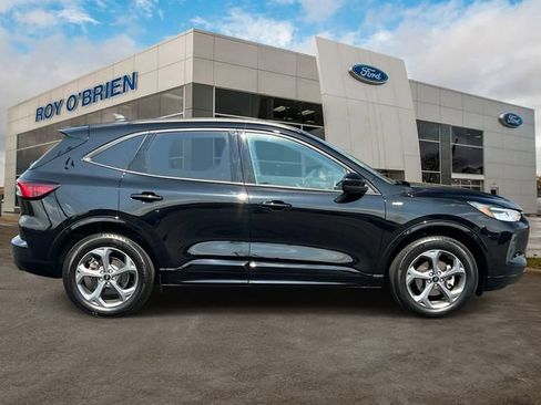 Certified 2024 Ford Escape ST-Line Select w/ Tech Pack #2 AWD/4WD image 6