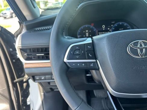 Used 2026 Toyota Grand Highlander FWD image 23
