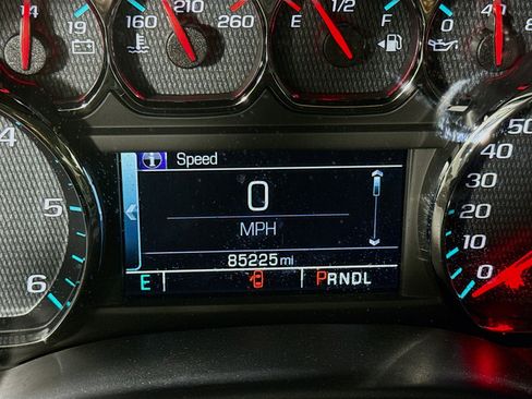 Used 2018 Chevrolet Silverado 1500 LT w/ All Star Edition image 16