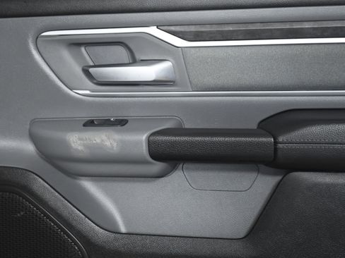 Used 2021 RAM 1500 Big Horn image 24