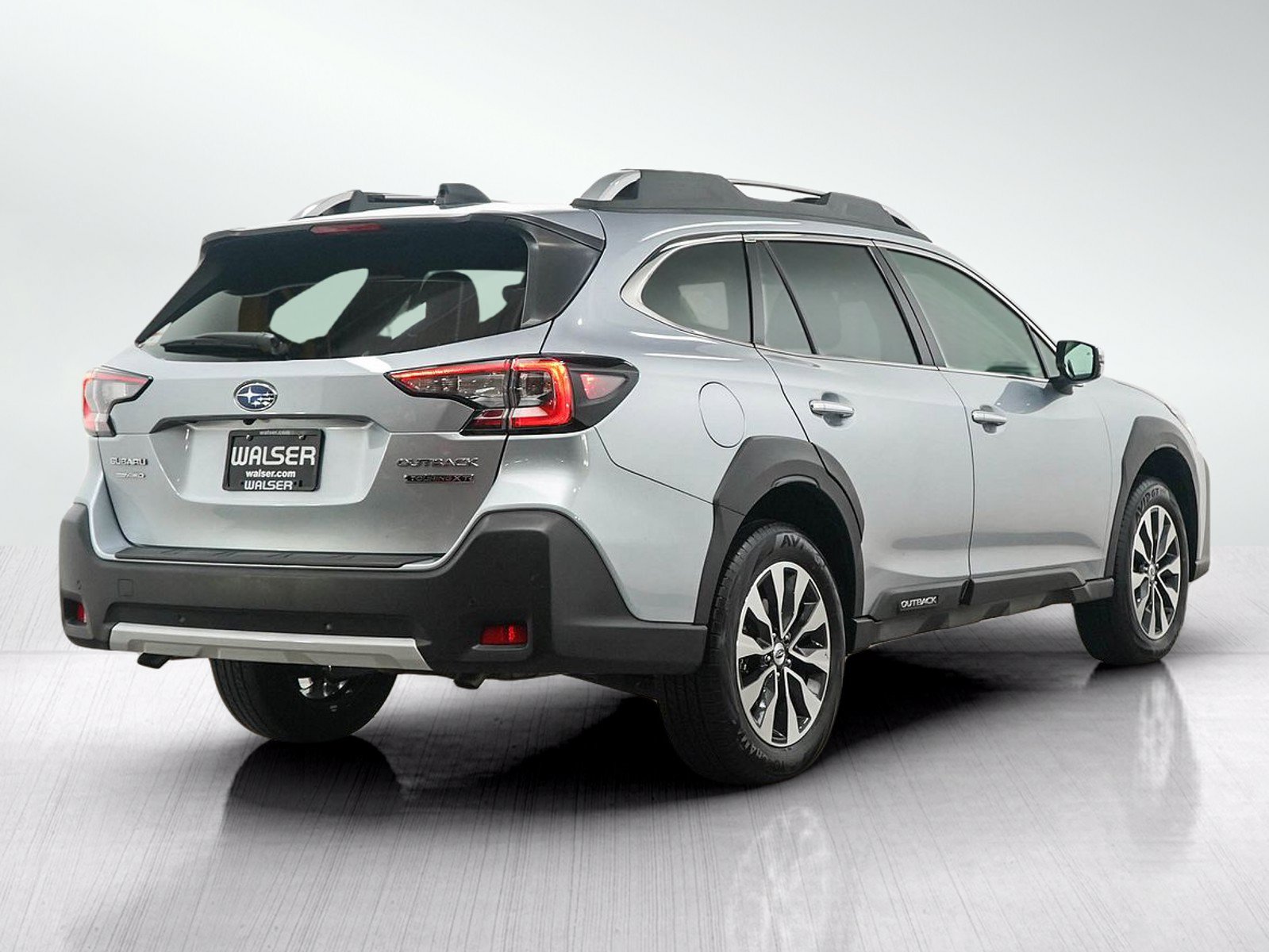 Used 2024 Subaru Outback Touring XT AWD/4WD image 5