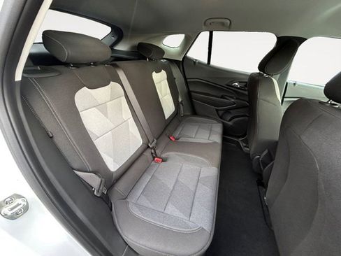 Certified 2025 Chevrolet Trax LS w/ LS Convenience Package image 10