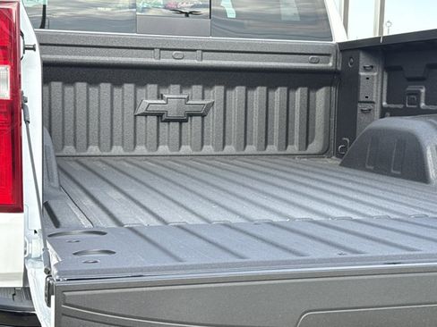 New 2026 Chevrolet Silverado 1500 ZR2 w/ Dark Appearance Package image 11