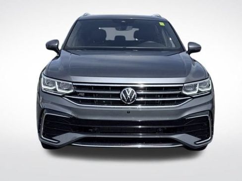 Used 2023 Volkswagen Tiguan SEL R-Line AWD/4WD image 2