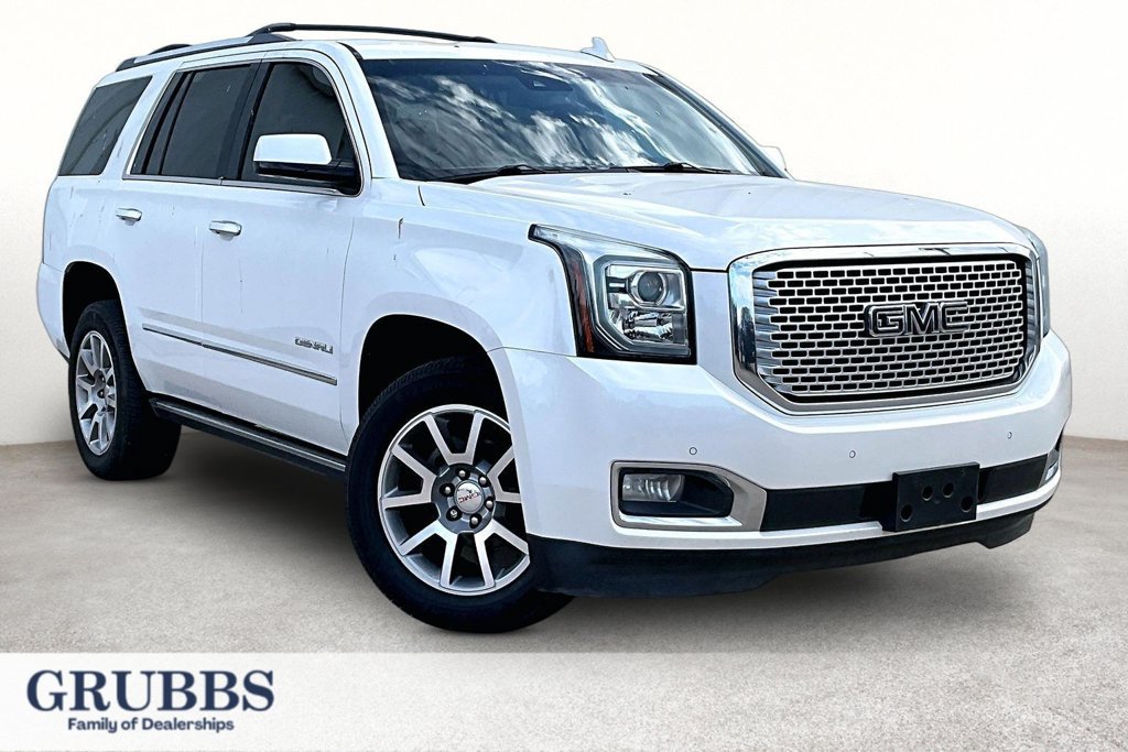 Used 2017 GMC Yukon Denali AWD/4WD image 1