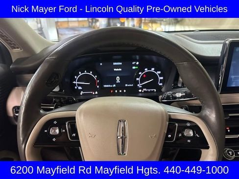 Used 2022 Lincoln Corsair AWD w/ Premium Package image 12