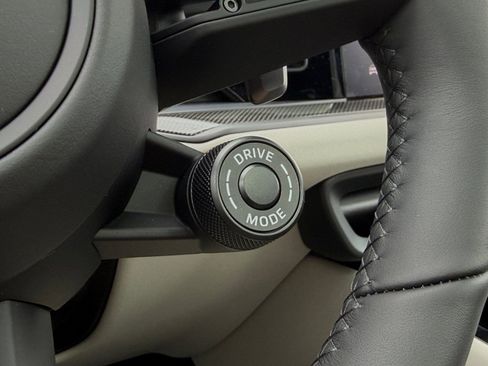 New 2026 Porsche Cayenne GTS image 26