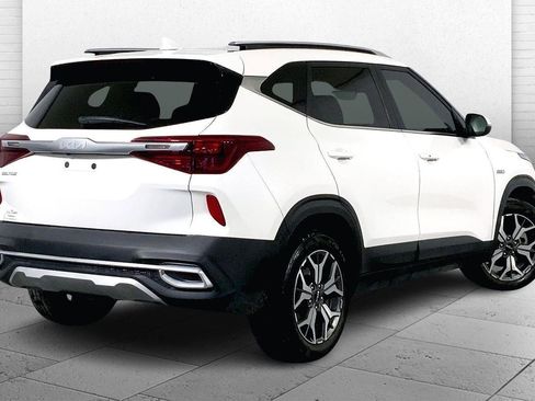 Used 2023 Kia Seltos EX image 13