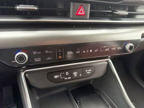 New 2026 Kia Carnival SX FWD image 19