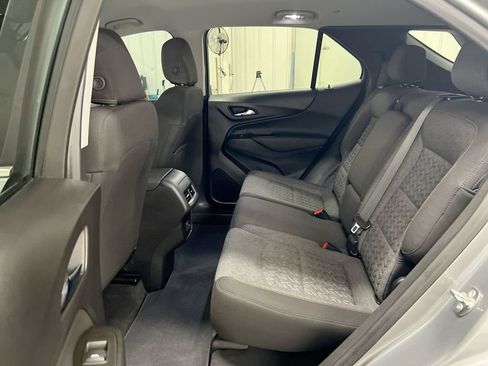 Used 2023 Chevrolet Equinox LT FWD image 22