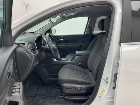 Certified 2024 Chevrolet Equinox LT AWD/4WD image 8