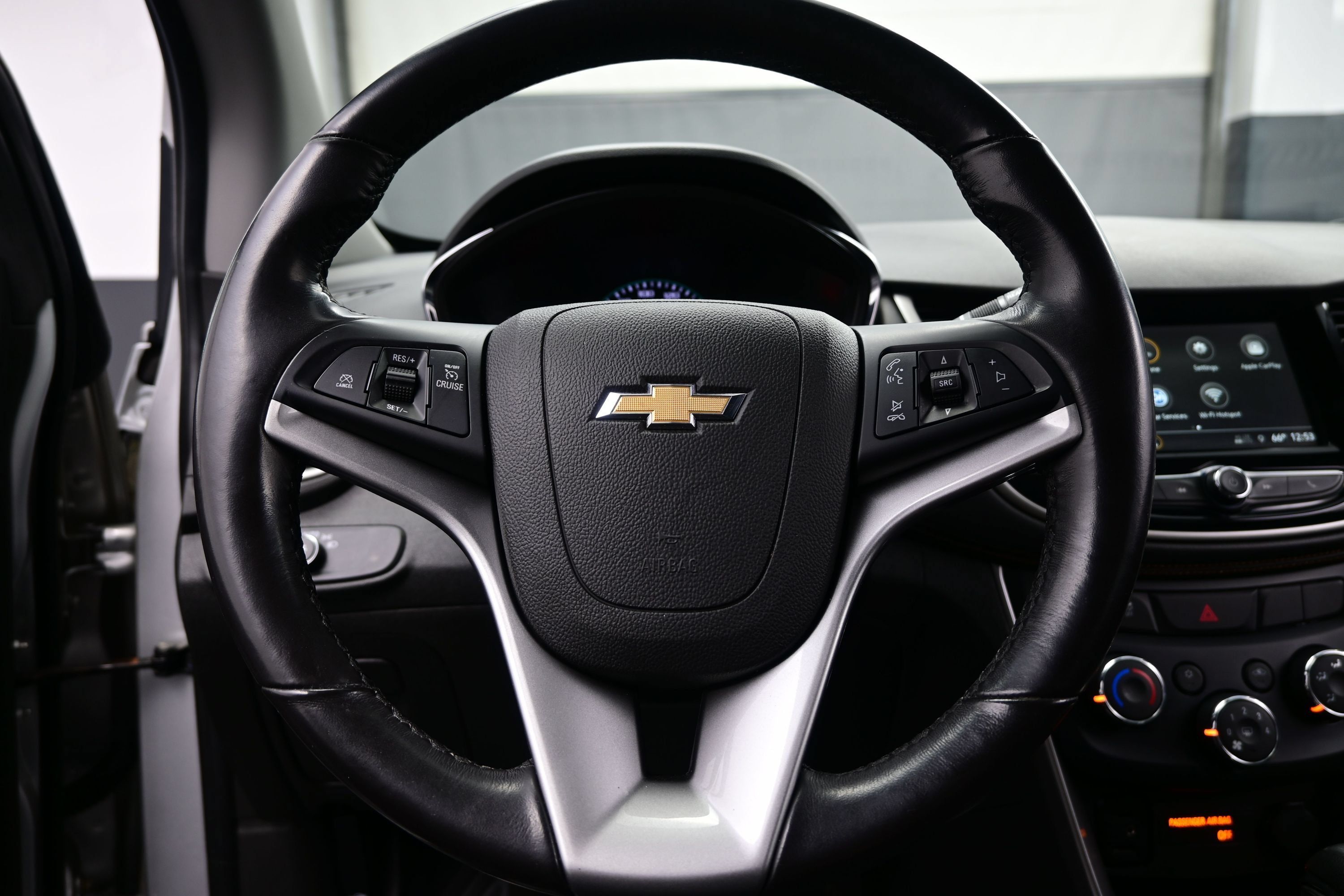 Used 2018 Chevrolet Trax LT w/ Driver Confidence Package FWD image 23