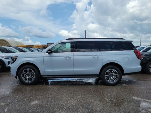 New 2026 Ford Expedition Max Active RWD image 6