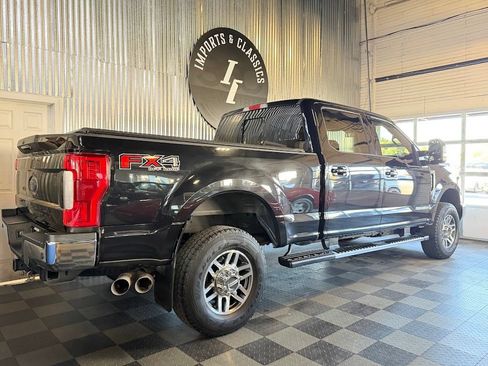 Used 2019 Ford F350 Lariat w/ Lariat Ultimate Package AWD/4WD image 4