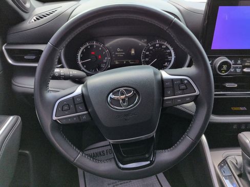 Certified 2024 Toyota Highlander XSE AWD/4WD image 14