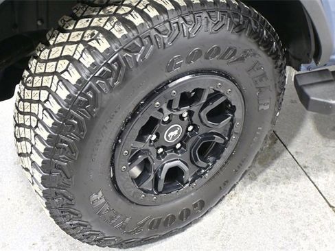 Used 2024 Ford Bronco Wildtrak image 9