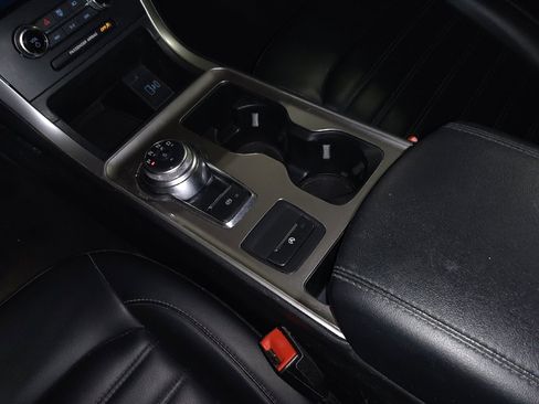 Used 2024 Ford Edge SEL image 26