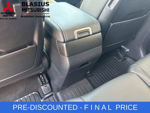 Used 2025 Hyundai Santa Fe SEL FWD image 36