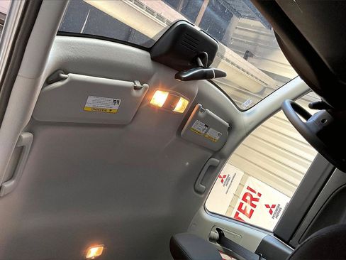 Used 2025 Mitsubishi Outlander Sport ES image 14