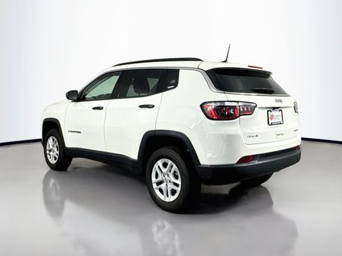 Used 2019 Jeep Compass Sport AWD/4WD image 5