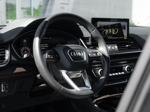 Certified 2023 Audi Q5 2.0T Premium Plus w/ Premium Plus Package AWD/4WD image 11