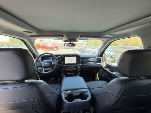 New 2026 Ford F250 Lariat w/ Black Appearance Package image 10