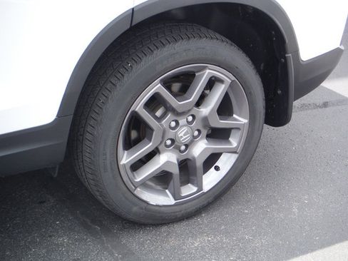 Used 2023 Honda Passport EX-L image 4