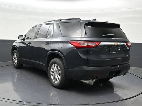 Used 2021 Chevrolet Traverse LT FWD image 3