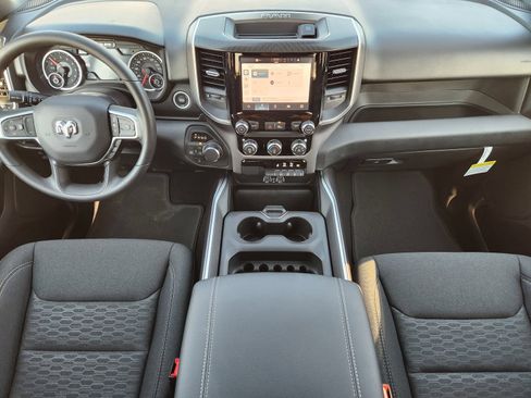 New 2026 RAM 1500 Express AWD/4WD image 23