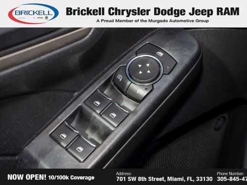 Used 2022 Ford Escape SE image 25