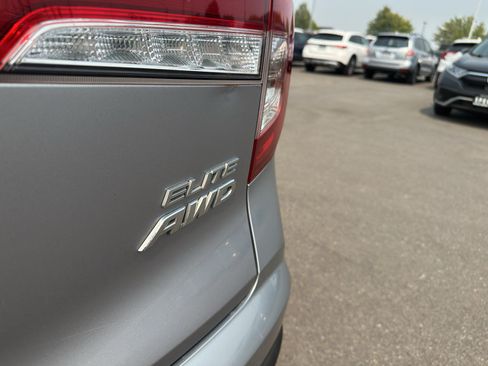 Used 2022 Honda Pilot Elite image 11